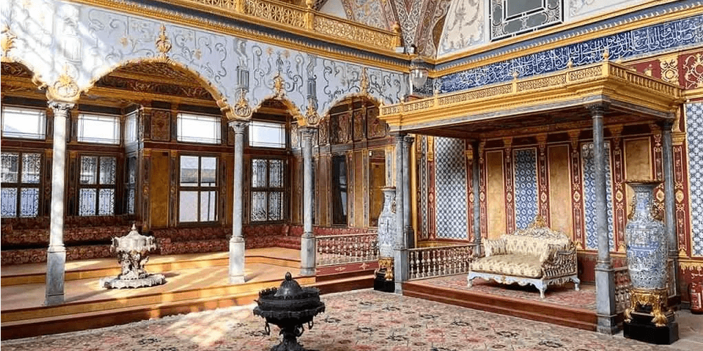 Topkapi Palace-min